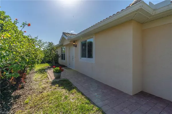 Naples, FL 34114,8642 Genova CT
