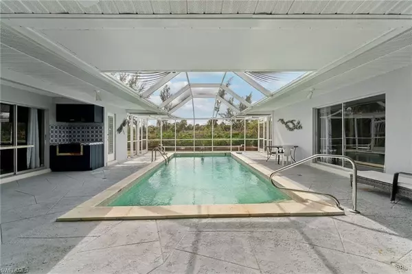 2084 Coral Point DR, Cape Coral, FL 33990