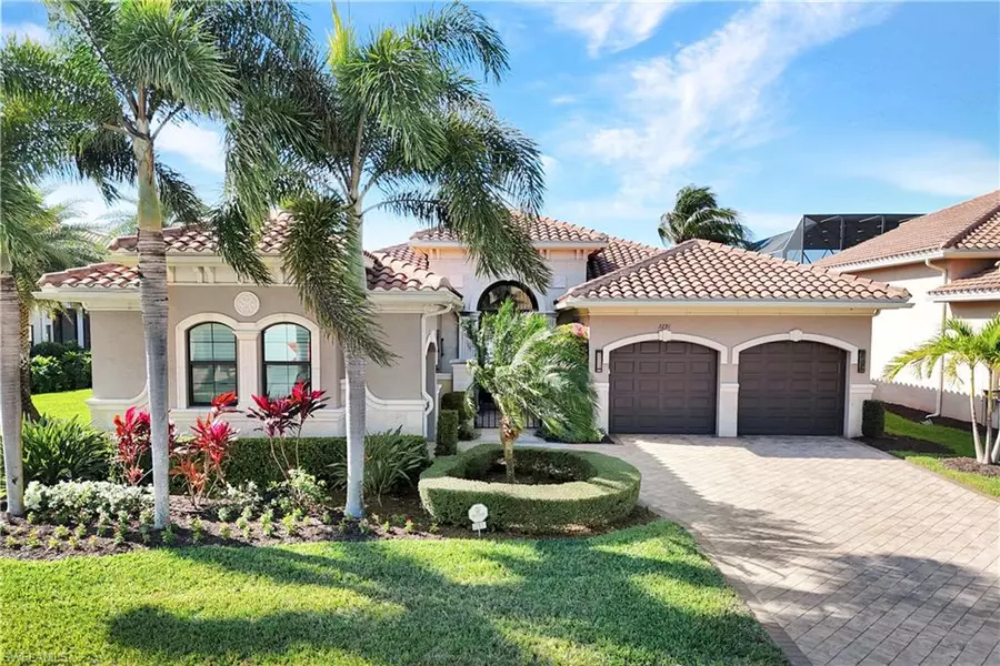 3291 Atlantic CIR, Naples, FL 34119