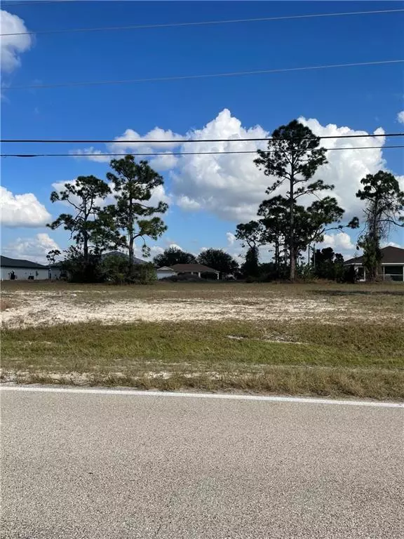 Cape Coral, FL 33993,2823 El Dorado BLVD N