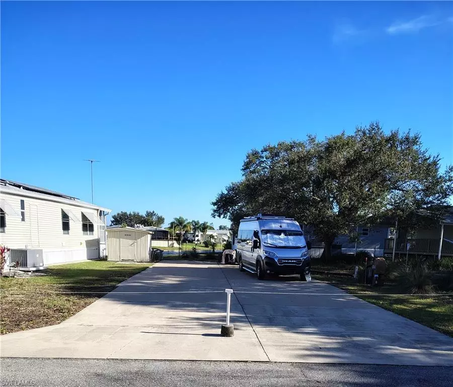 Lake Wales, FL 33898,37 Saddlebag TRL