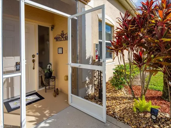 Naples, FL 34104,7918 Haven DR #2