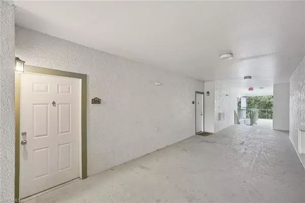 Estero, FL 34134,23580 Walden Center DR #306