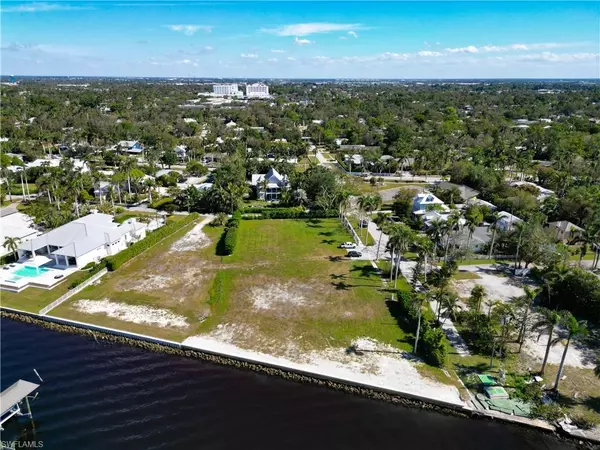 Fort Myers, FL 33901,1301 Poinciana AVE