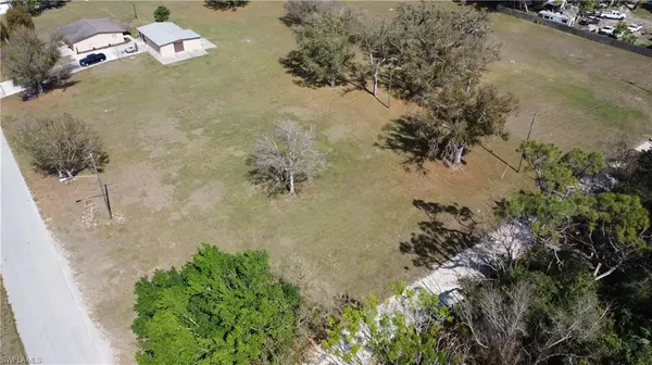North Fort Myers, FL 33903,1490 Skyview DR