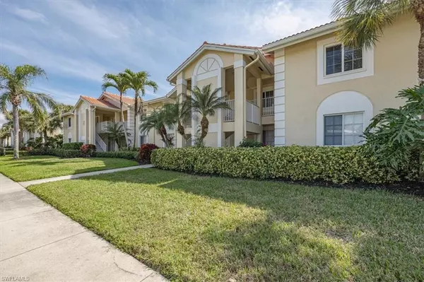 7754 Emerald CIR #T203, Naples, FL 34109