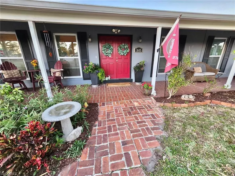 1605 Oakley AVE, Fort Myers, FL 33901