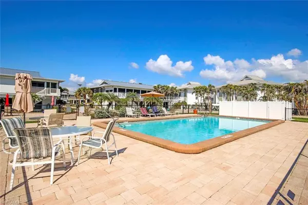 Sanibel, FL 33957,1351 Middle Gulf DR #1A