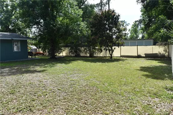 North Fort Myers, FL 33917,9450 Henderson Grade