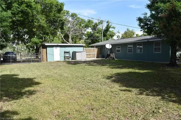 North Fort Myers, FL 33917,9450 Henderson Grade