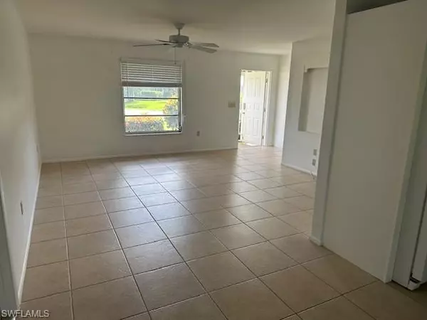 Naples, FL 34112,44 Lanai CIR #44