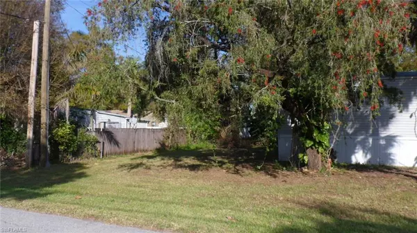 North Fort Myers, FL 33903,370 San Bernardino ST