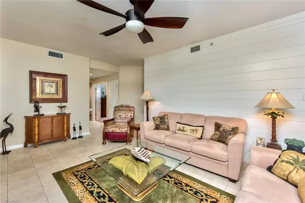 Naples, FL 34109,2190 ARIELLE DR #902