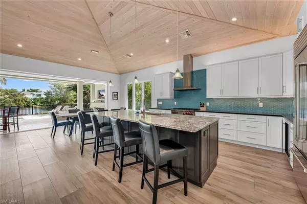 Naples, FL 34102,1050 11th ST N