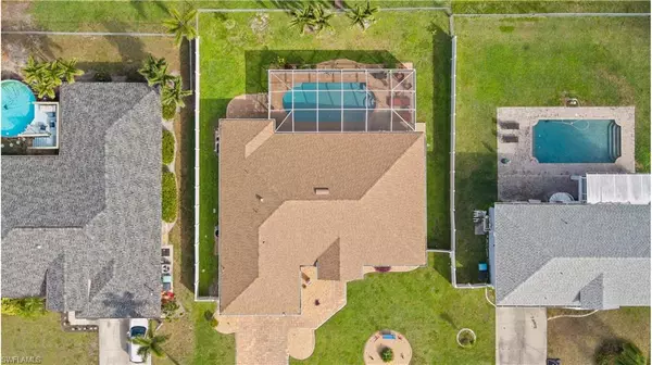 Cape Coral, FL 33990,313 SE 21st LN