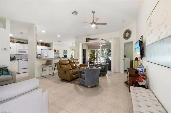 Fort Myers, FL 33912,8141 Breton CIR