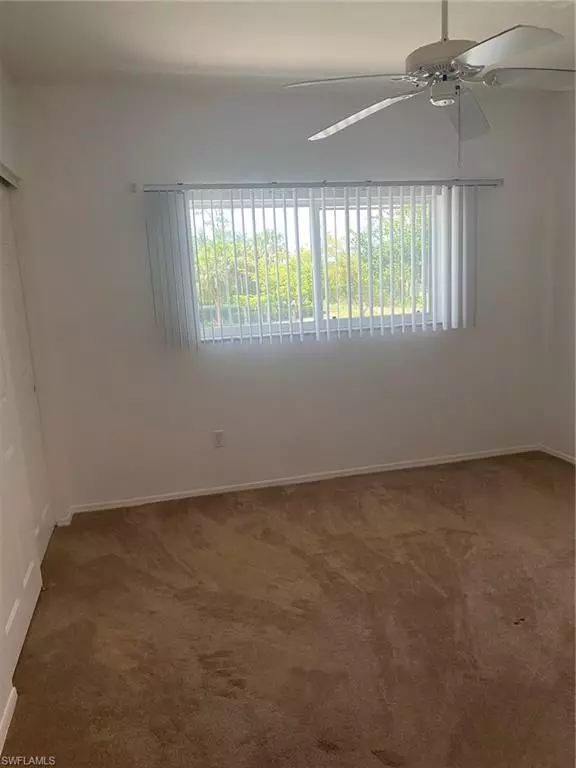 Fort Myers, FL 33919,14801 Park Lake DR #203