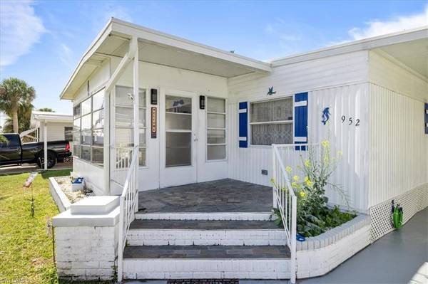 North Fort Myers, FL 33917,952 Days LN