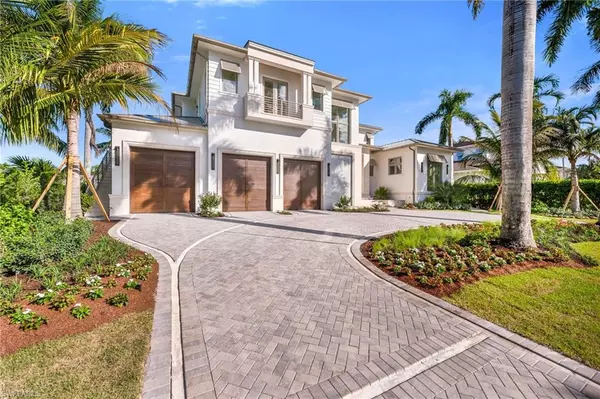 Naples, FL 34102,1935 5th ST S