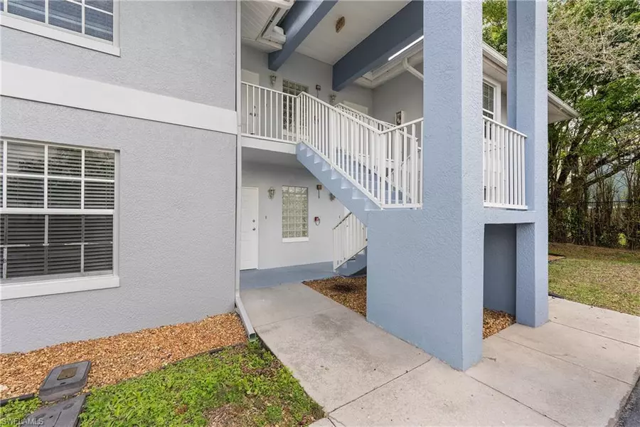 8342 Bernwood Cove LOOP #810, Fort Myers, FL 33966