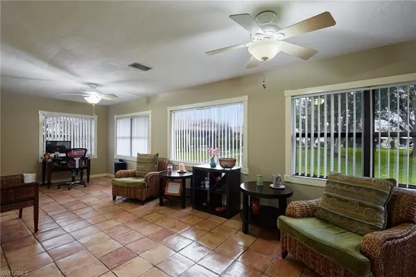 Fort Myers, FL 33919,5652 Bolla CT SE