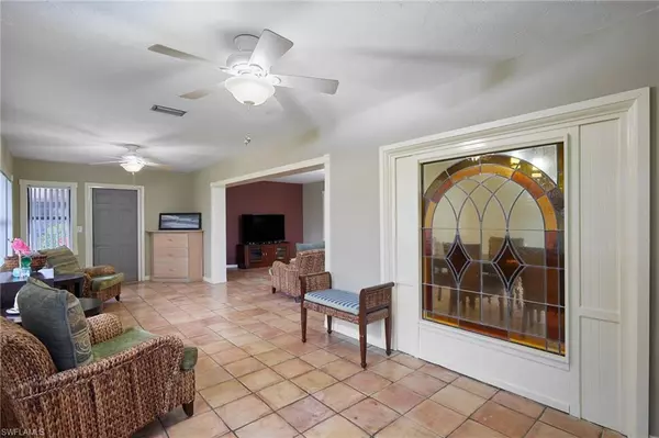 Fort Myers, FL 33919,5652 Bolla CT SE