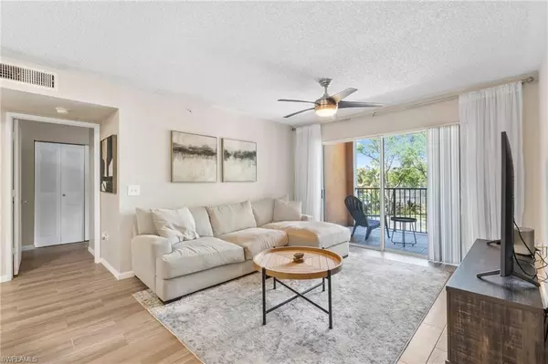 Naples, FL 34104,1150 Wildwood Lakes BLVD #203