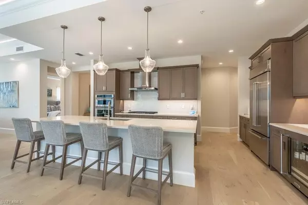 Naples, FL 34110,16366 CORSICA WAY #102