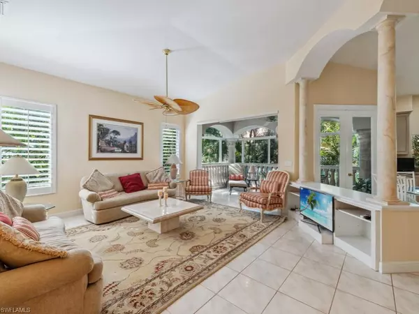 Naples, FL 34108,600 Via Mezner #1502