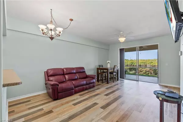 Naples, FL 34114,182 Newport DR #1003