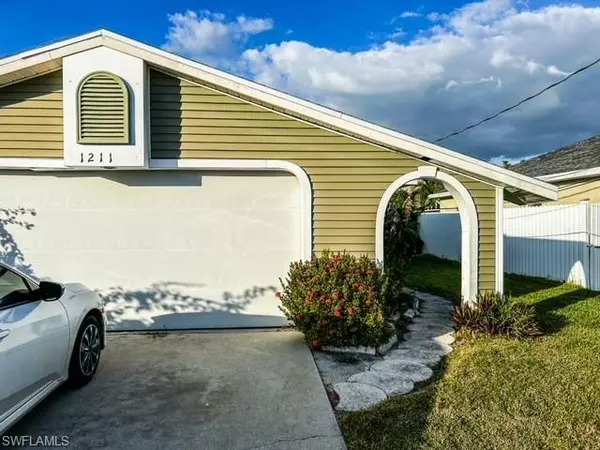 Cape Coral, FL 33990,1211 SE 6th TER