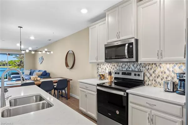 Naples, FL 34114,14644 Edgewater CIR