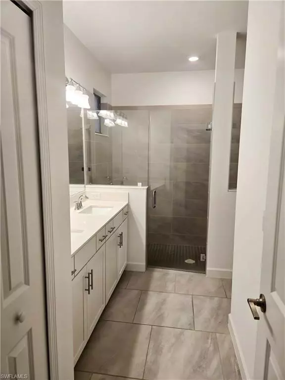 Estero, FL 33928,18297 Ridgeline DR