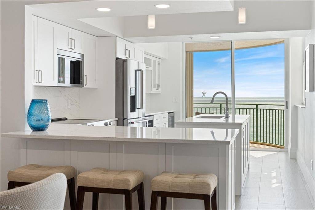 980 Cape Marco DR #805, Marco Island, FL 34145