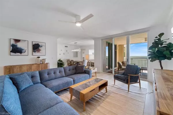 Marco Island, FL 34145,980 Cape Marco DR #805