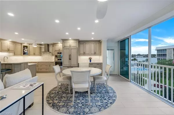 Naples, FL 34103,3450 Gulf Shore BLVD N #306