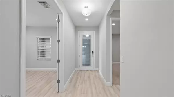 Naples, FL 34120,4640 SkySail DR