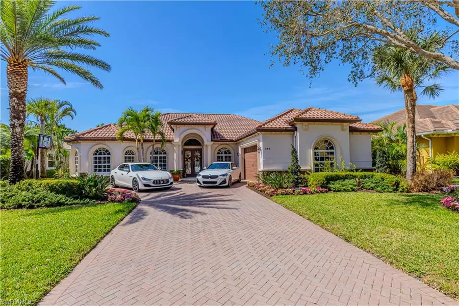 389 Cypress WAY W, Naples, FL 34110