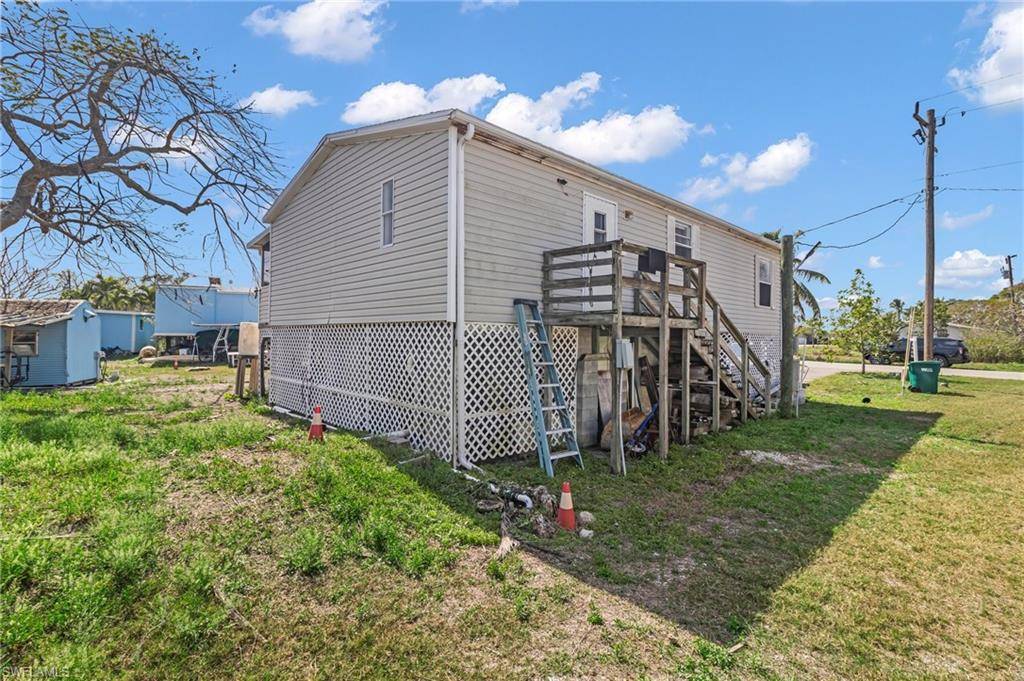 Chokoloskee, FL 34138,228 Mamie ST