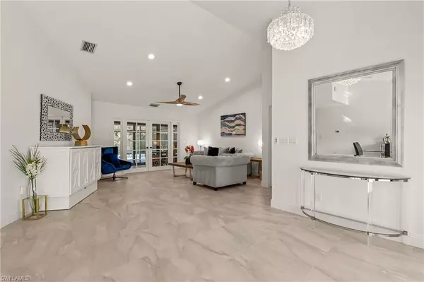 Naples, FL 34112,2307 Queens WAY