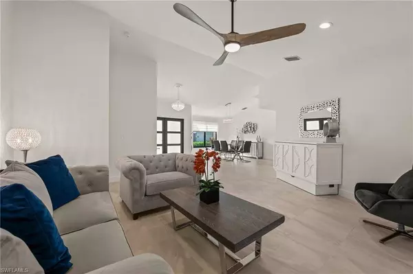 Naples, FL 34112,2307 Queens WAY