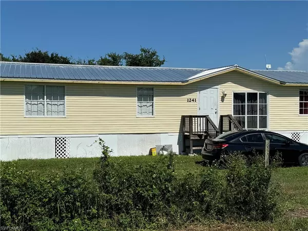 Moore Haven, FL 33471,1241 Baker HWY