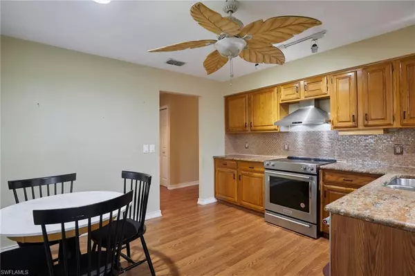 Fort Myers, FL 33919,5844 Crabwood CT