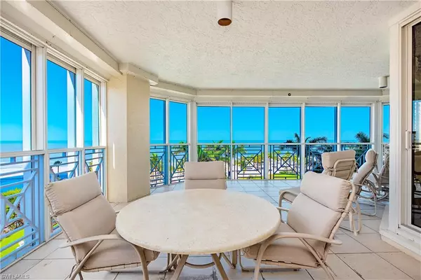 Naples, FL 34103,4021 Gulf Shore BLVD N #501