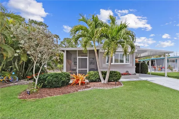 211 Shrub LN N, North Fort Myers, FL 33917