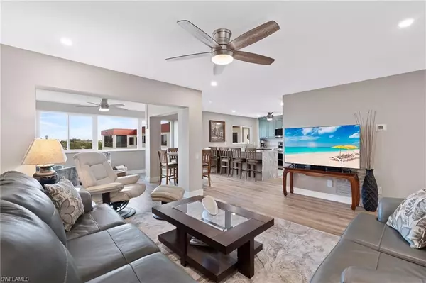 Fort Myers, FL 33907,7402 Lake Breeze DR #401