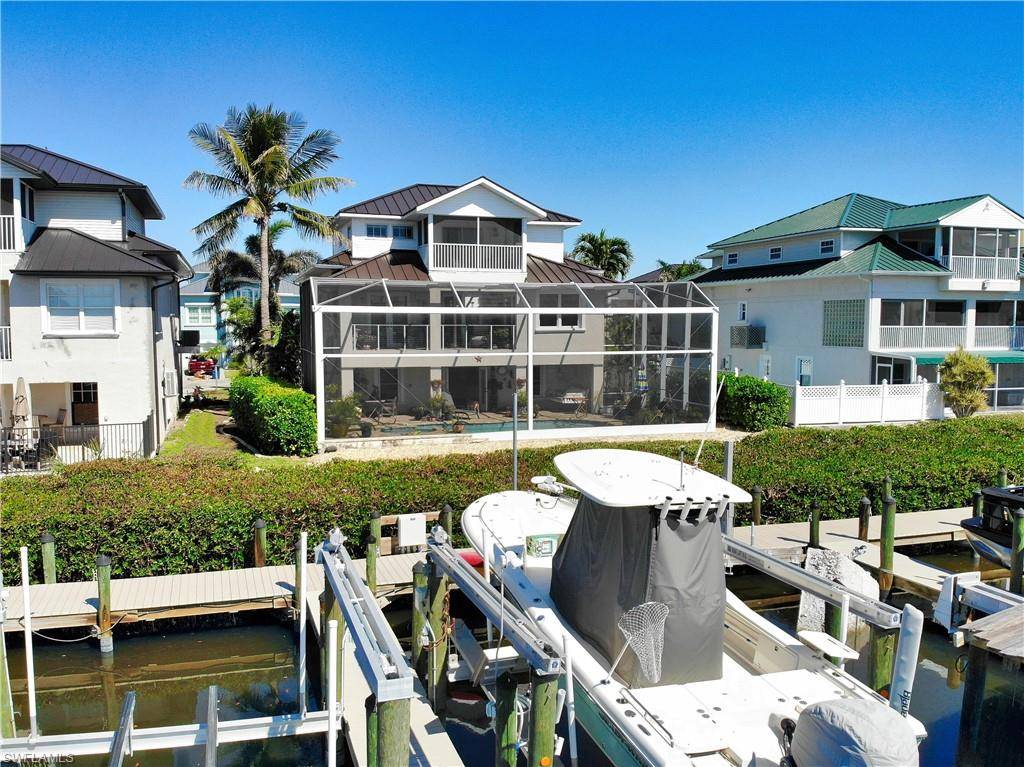 Fort Myers Beach, FL 33931,12219 Siesta DR