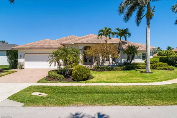 Marco Island, FL 34145,9 Acorn CT