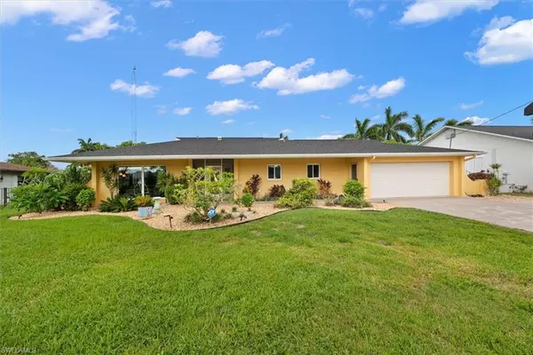 2205 Channel WAY, North Fort Myers, FL 33917