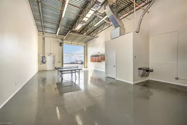 Fort Myers, FL 33908,10801 Sunset Plaza CIR #1DB